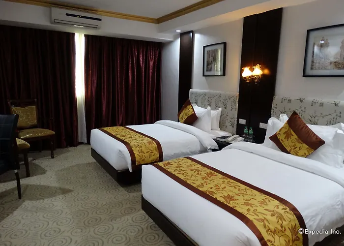 Lido De Paris Manila
