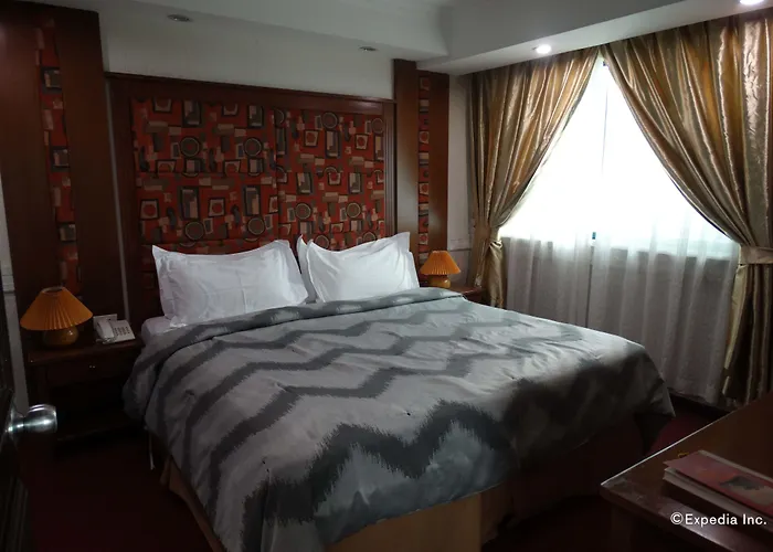 Lido De Paris 4* Manila