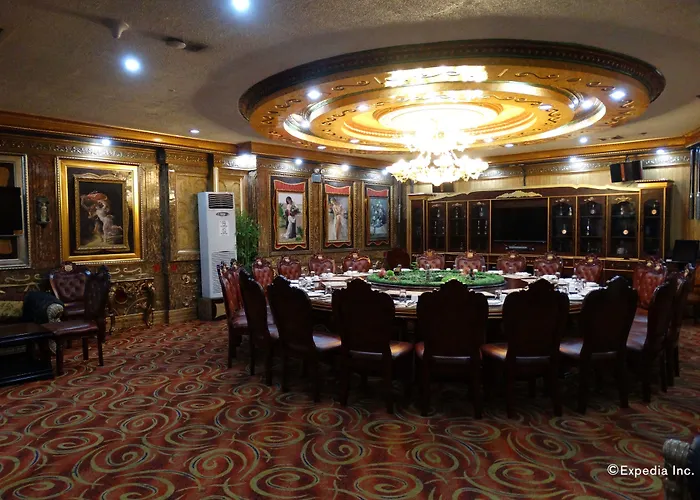 Lido De Paris Hotel