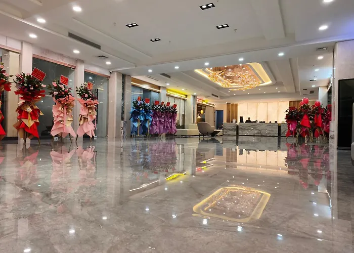 Lido De Paris Hotel 4*